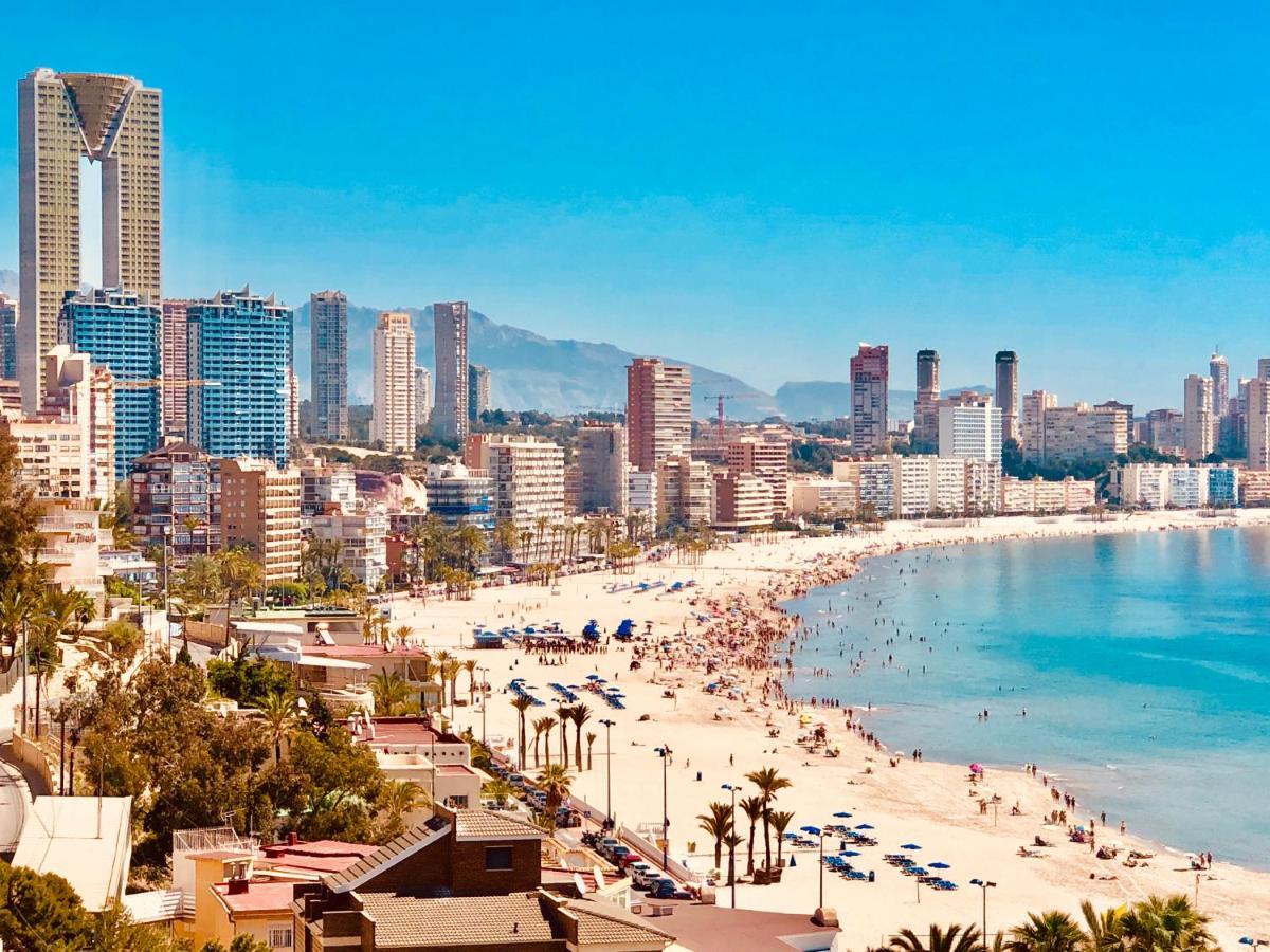 Luxurioeses Apartment In Benidorm Mit Pool Exterior photo